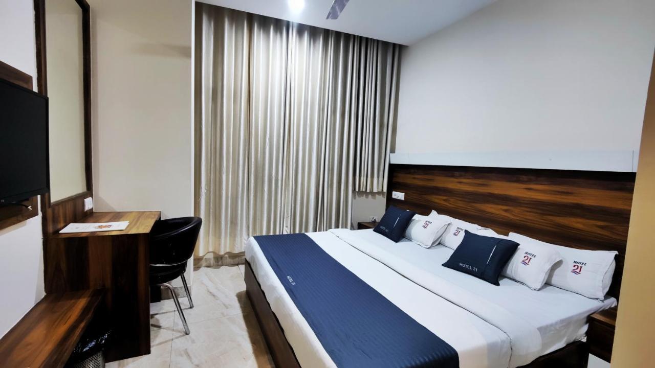 Hotel 21 Next To Chd Railway Station Chandīgarh Zewnętrze zdjęcie