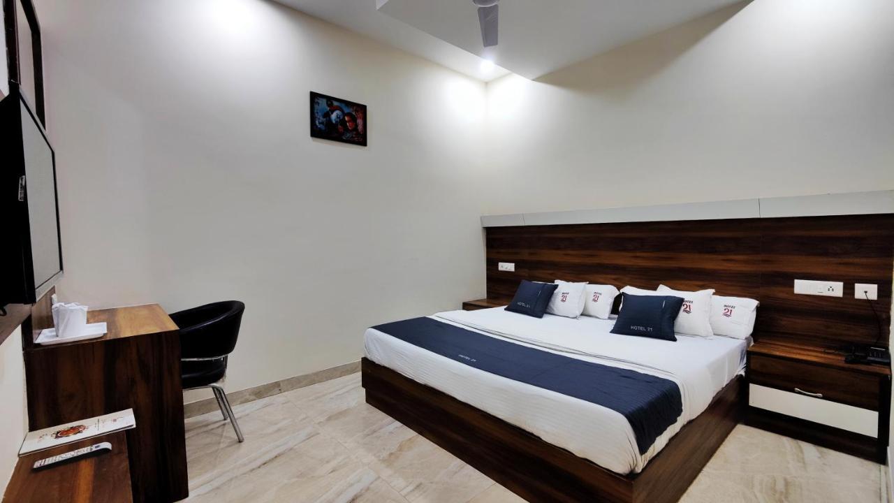 Hotel 21 Next To Chd Railway Station Chandīgarh Zewnętrze zdjęcie